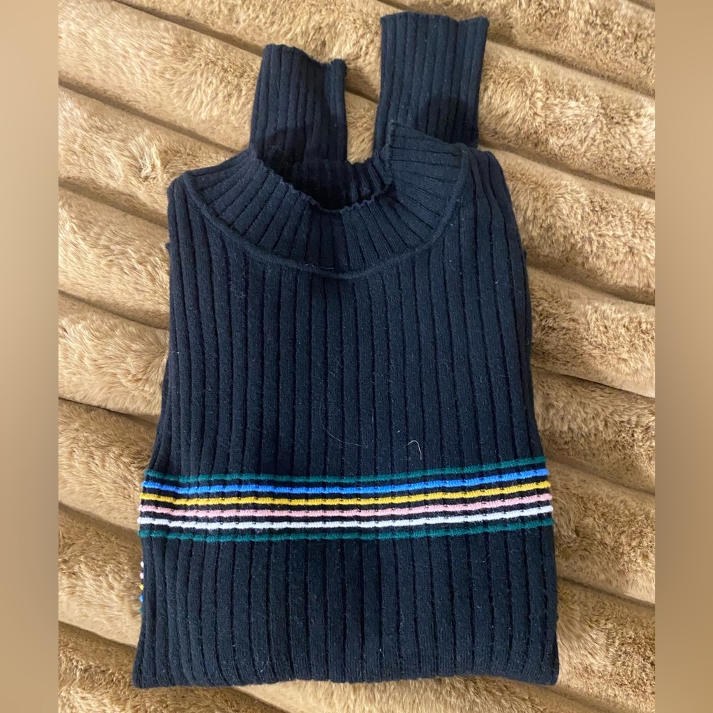 Sweater - Picture 2 of 5